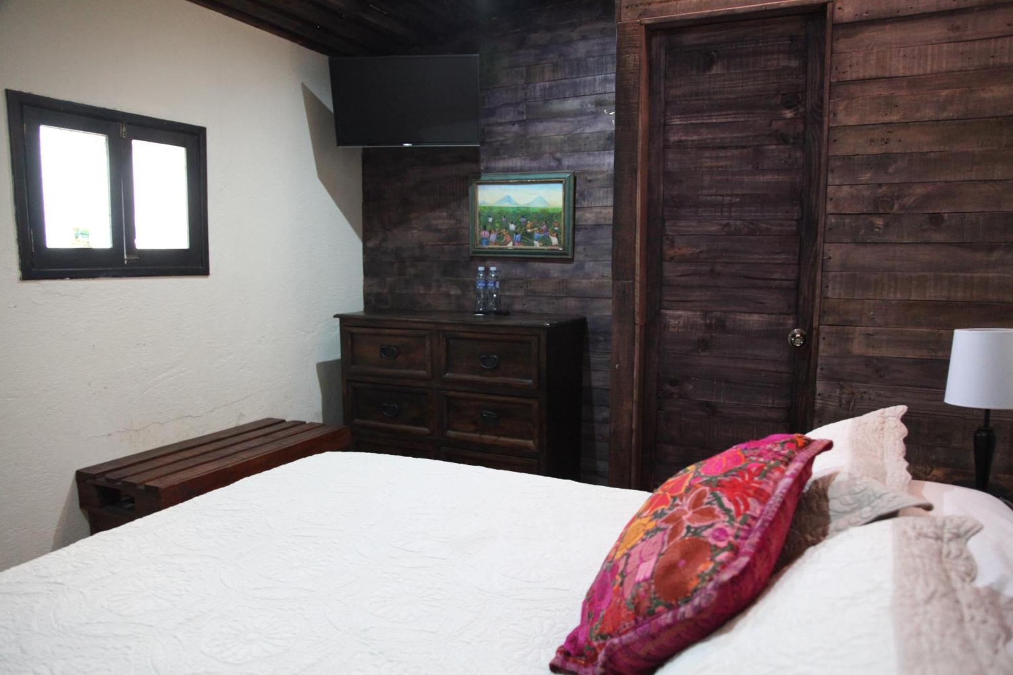Hostal Antigueeno Antigua ภายนอก รูปภาพ