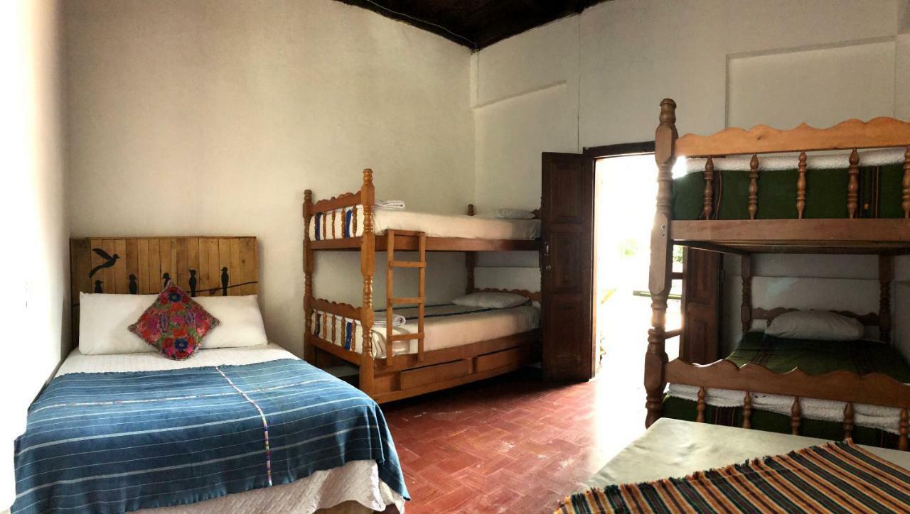 Hostal Antigueeno Antigua ภายนอก รูปภาพ